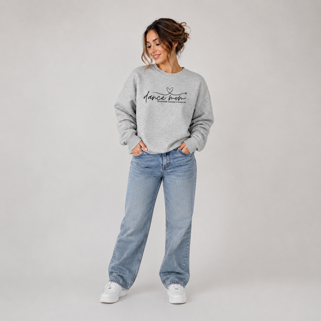 MOM CREWNECK